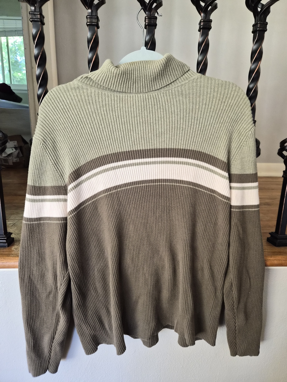 Vintage Fashion Bug Striped Ribbed Turtle Neck Sweater - Olive Green